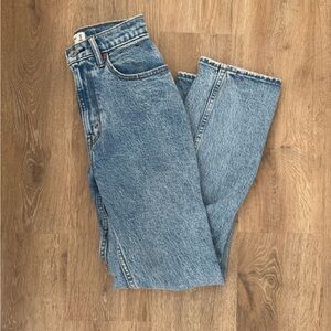 Abercrombie & Fitch The 90’s Straight Ultra High Rise Blue Jeans